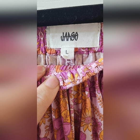 Jaace Off The Shoulder L Womans Top NWOT - Picture 6 of 10